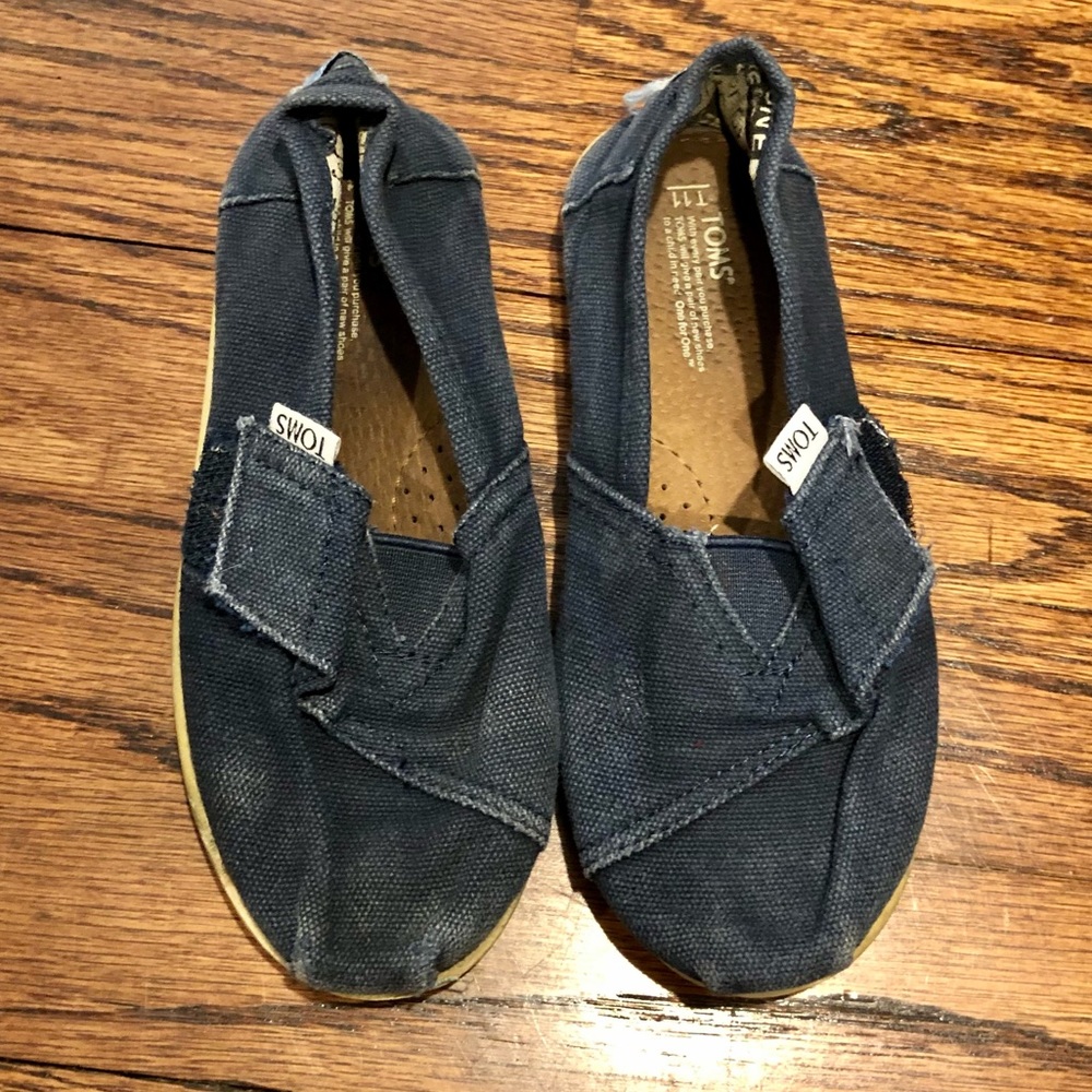 TOMS Tiny Navy Alpargata. Toddler Size 11.